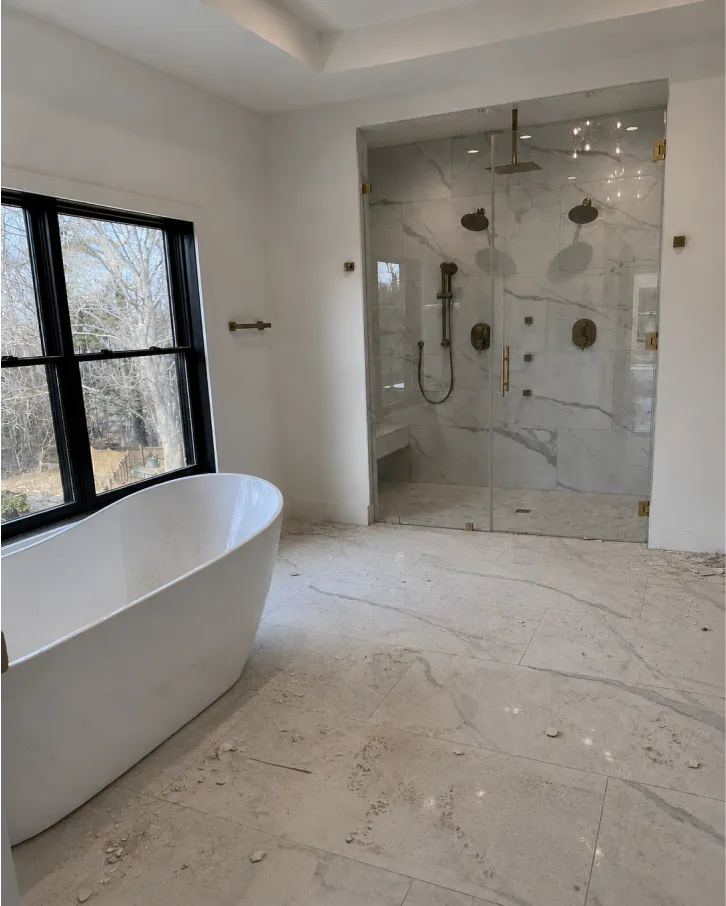Unclean bathroom before L&V Cleaning clean it